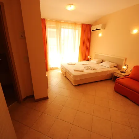 менада роял сън *