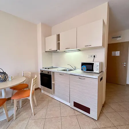 менада роял сън Апартамент