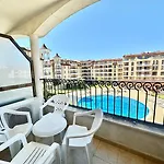 Menada Royal Sun شقة ساني بيتش