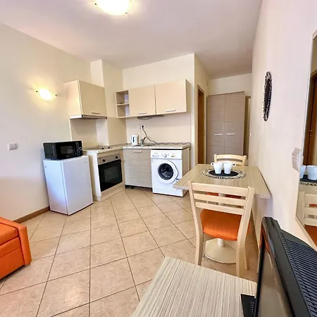 Menada Royal Sun דירה סאני ביץ'