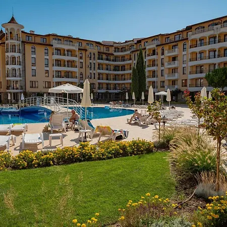 Menada Royal Sun Apartment