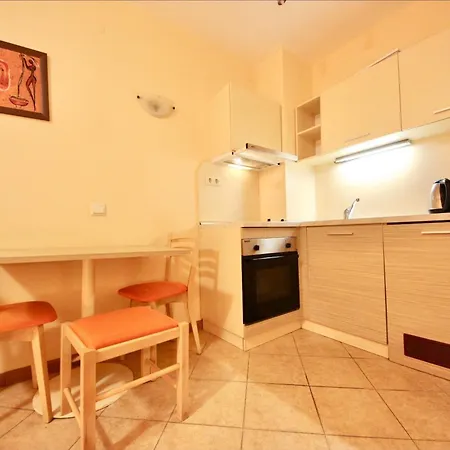 Menada Royal Sun Apartment *